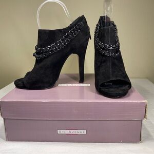 5th Avenue Black Suede Peep Toe Pumps w/ Chain Detail 8